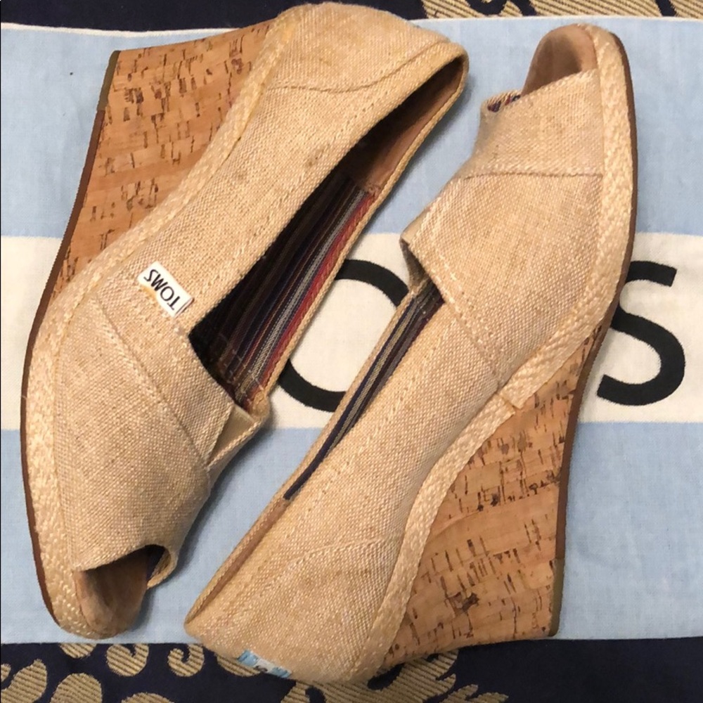 Tan Wedges